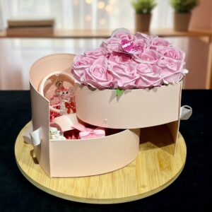 Güllerle Sürpriz Kalpli Kutu