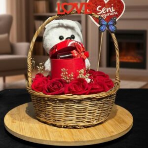 Sevgiliye Özel Ayıcıklı Gül Sepeti